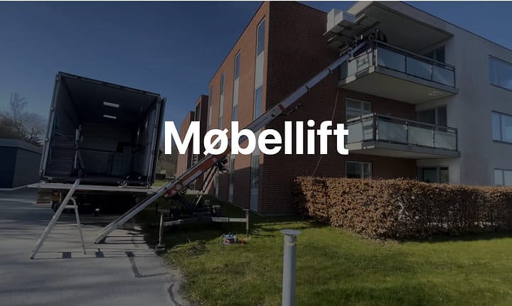 Møbellift i brug til en flytning fra 2 etage. Aarhus-flytteservice